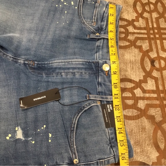 EXPRESS 12/14/16 Short Distressed Blue Jeans Skinny High Rise 25” Flex NWT Hyper - Picture 9 of 14